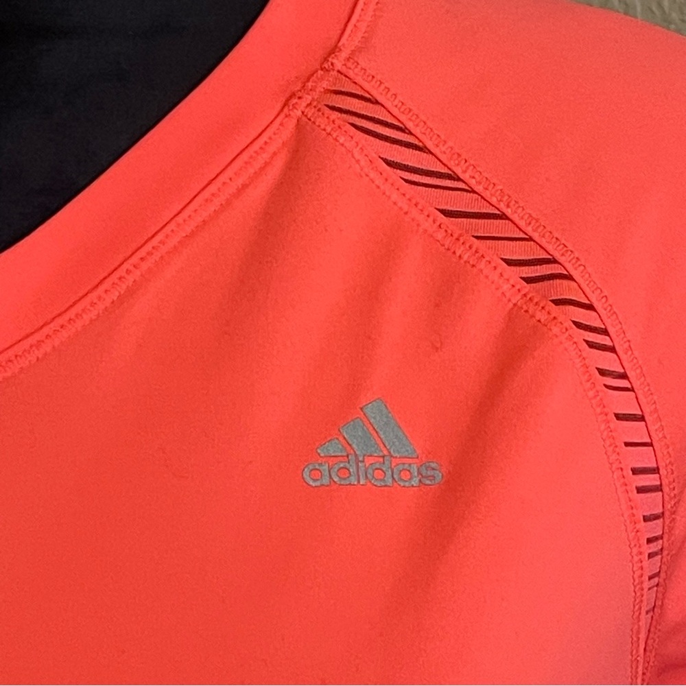 Women’s adidas climacool long sleeve v neck large top in neon peach